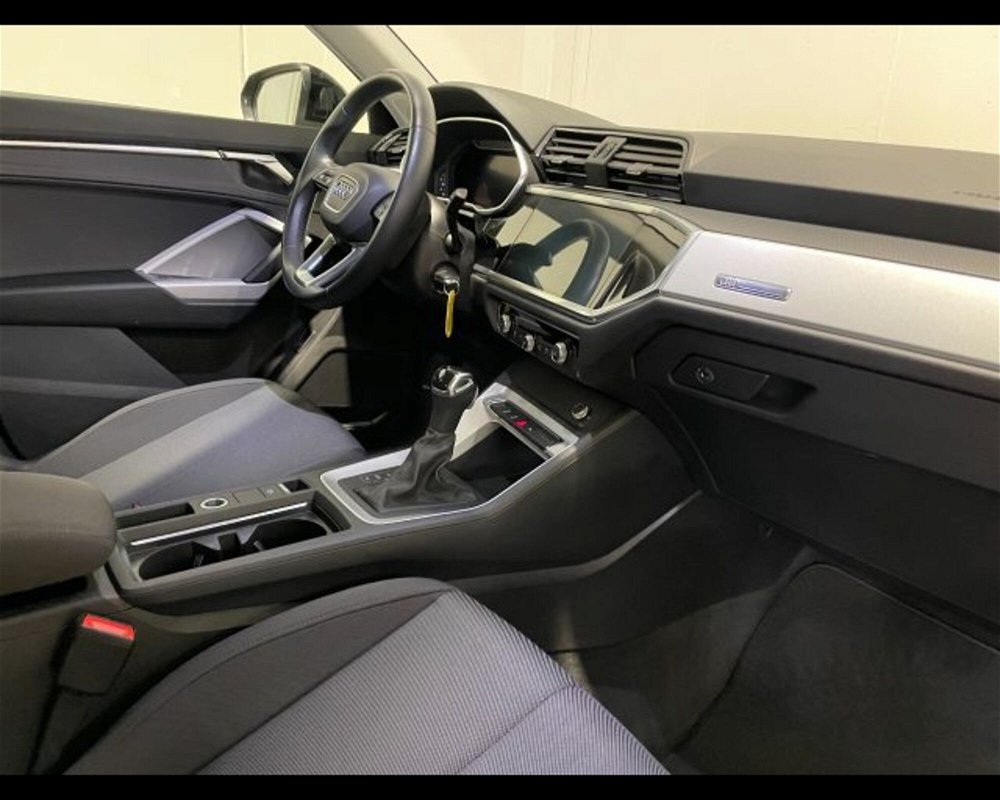 Audi Q3 35 2.0 tdi s-tronic del 2023 usata a Conegliano (4)