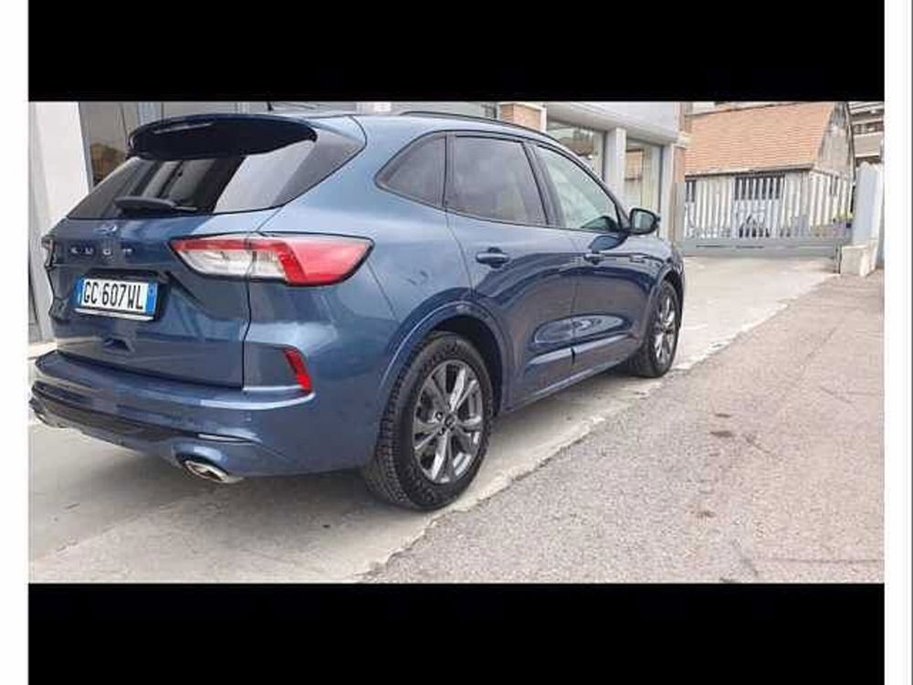 Ford Kuga 1.5 EcoBlue 120 CV 2WD ST-Line  del 2020 usata a Gualdo Tadino (4)