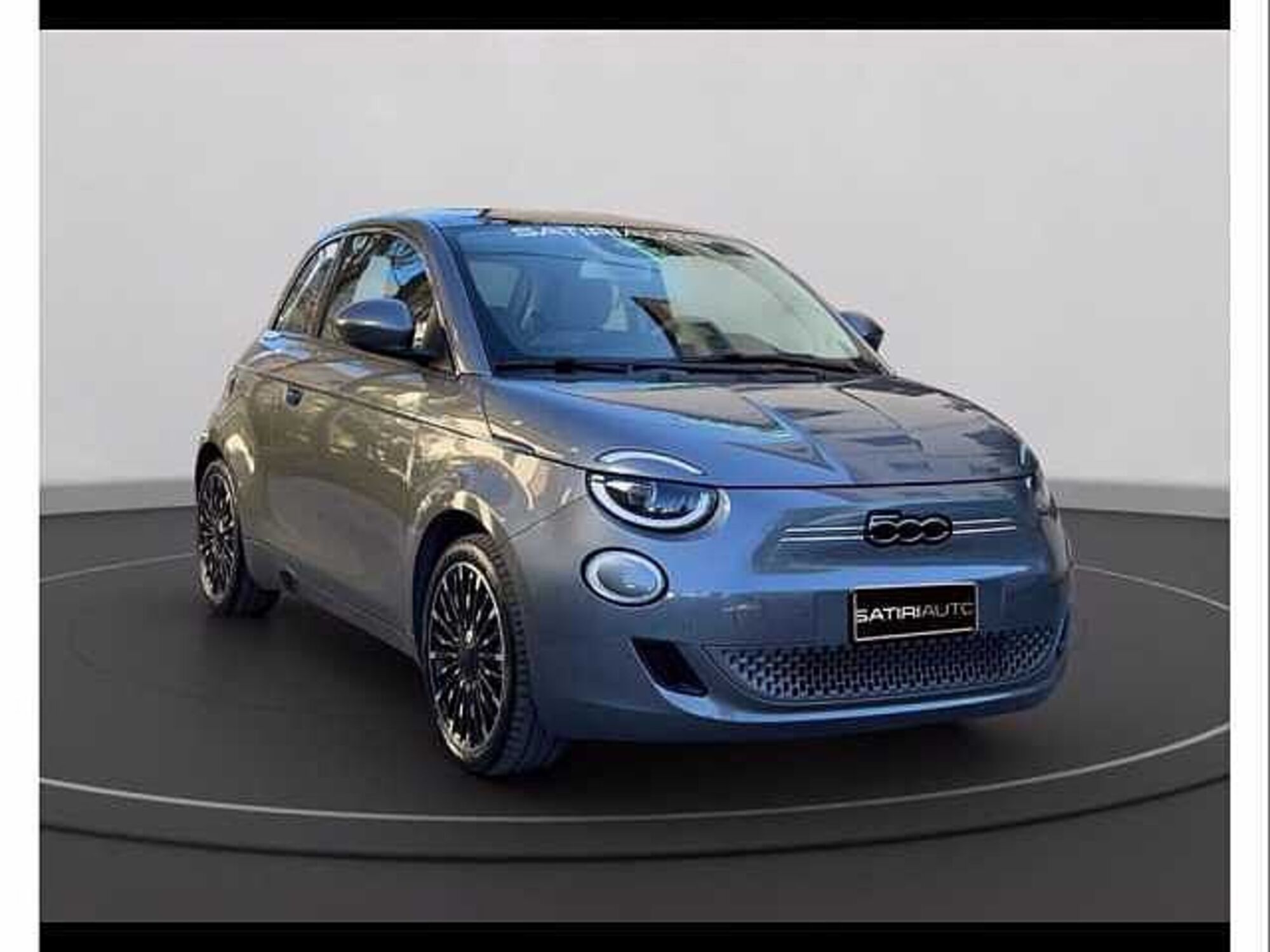 Fiat 500e La Prima by Bocelli Berlina 42 kWh  del 2023 usata a Gualdo Tadino