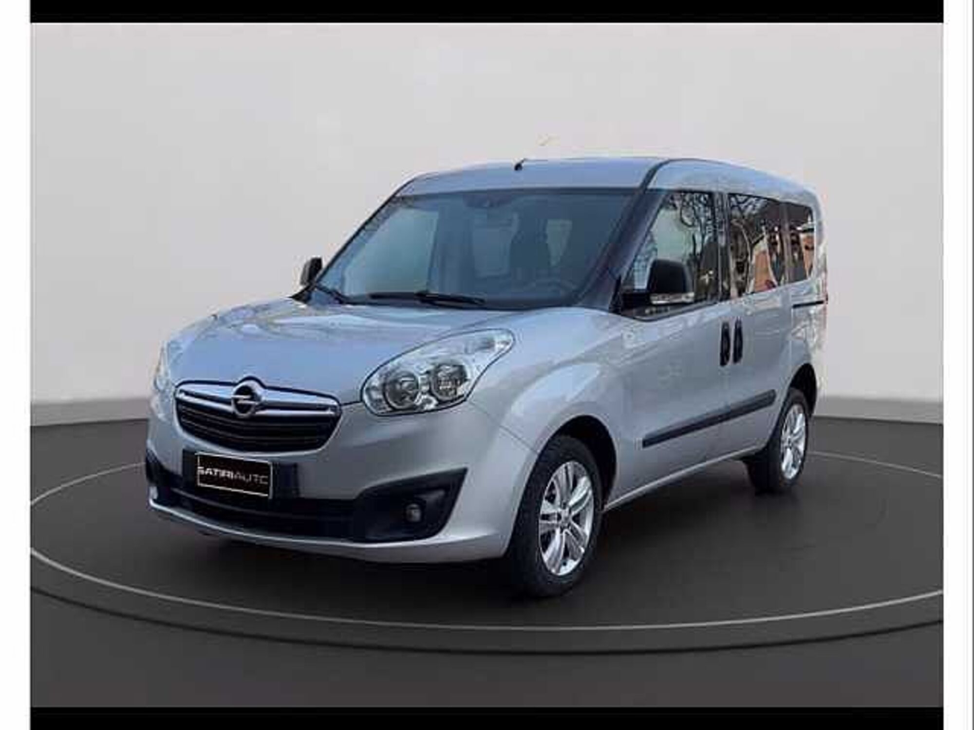 Opel Combo Tour CDTi 95CV PC-TN Cosmo del 2017 usata a Gualdo Tadino