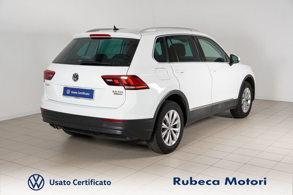 Volkswagen Tiguan 2.0 TDI 150CV 4MOTION DSG Sport & Style BMT del 2017 usata a Citta' della Pieve (4)