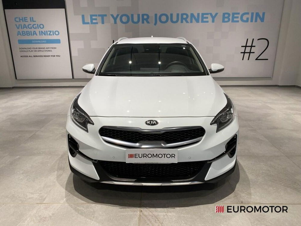 Kia XCeed 1.0 tgdi Gpl Business 117cv mt del 2022 usata a Modugno (2)