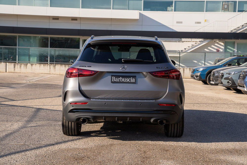 Mercedes-Benz GLA SUV nuova a Pescara (4)