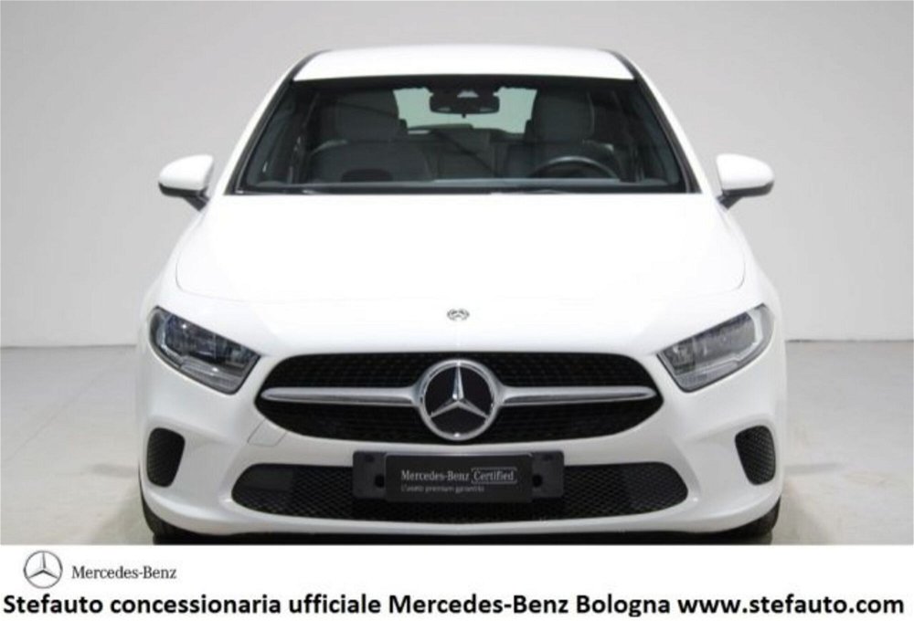 Mercedes-Benz Classe A 180 d AMG Line Advanced Plus Digital Edition auto del 2019 usata a Castel Maggiore (2)