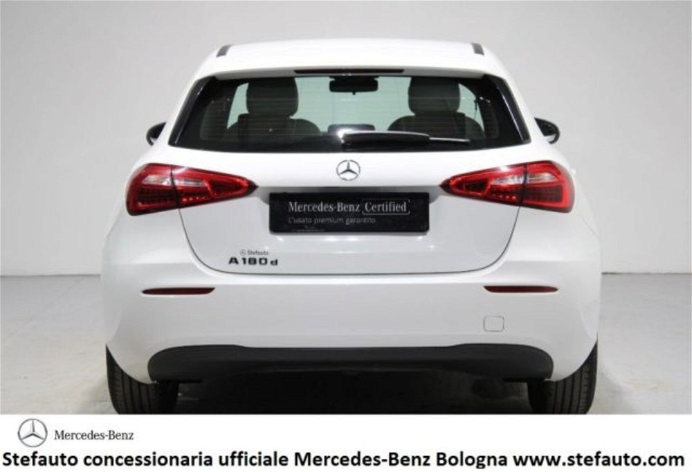 Mercedes-Benz Classe A 180 d Digital Edition auto del 2019 usata a Castel Maggiore (4)