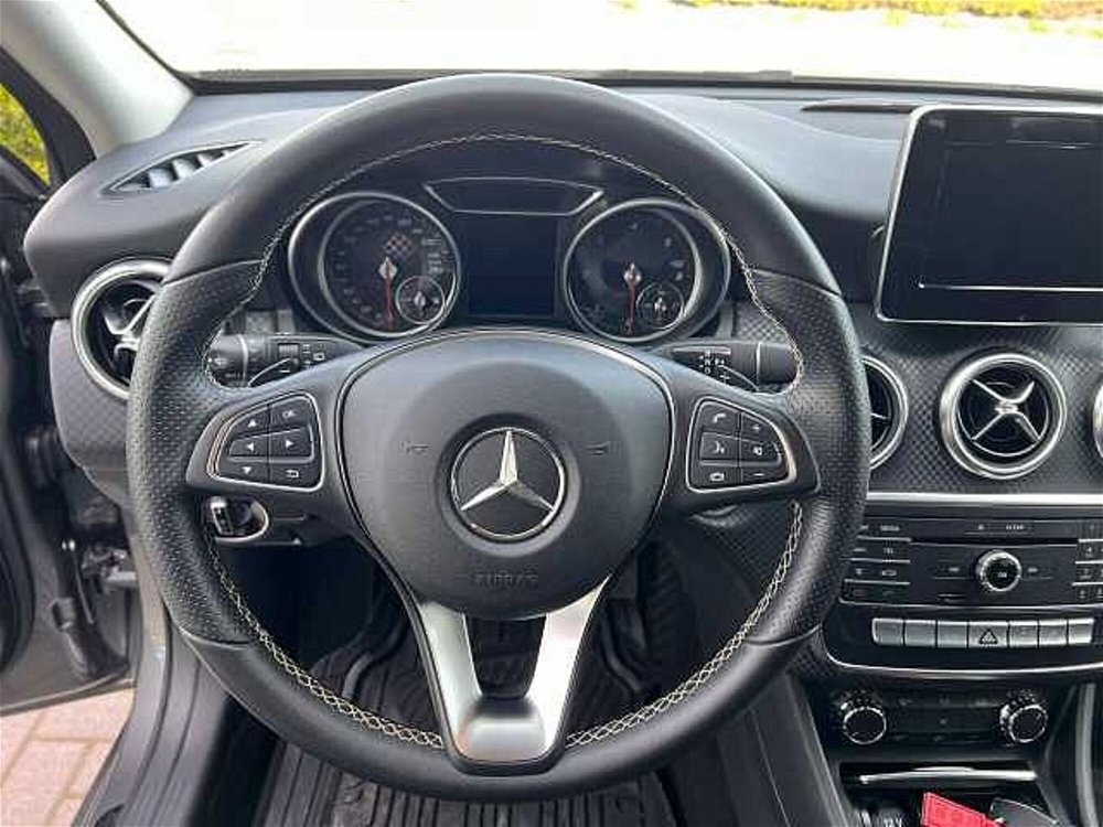 Mercedes-Benz Classe A 200 d Automatic Premium del 2017 usata a Legnago (5)