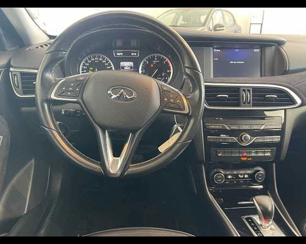 Infiniti Q30 usata a Ragusa (17)