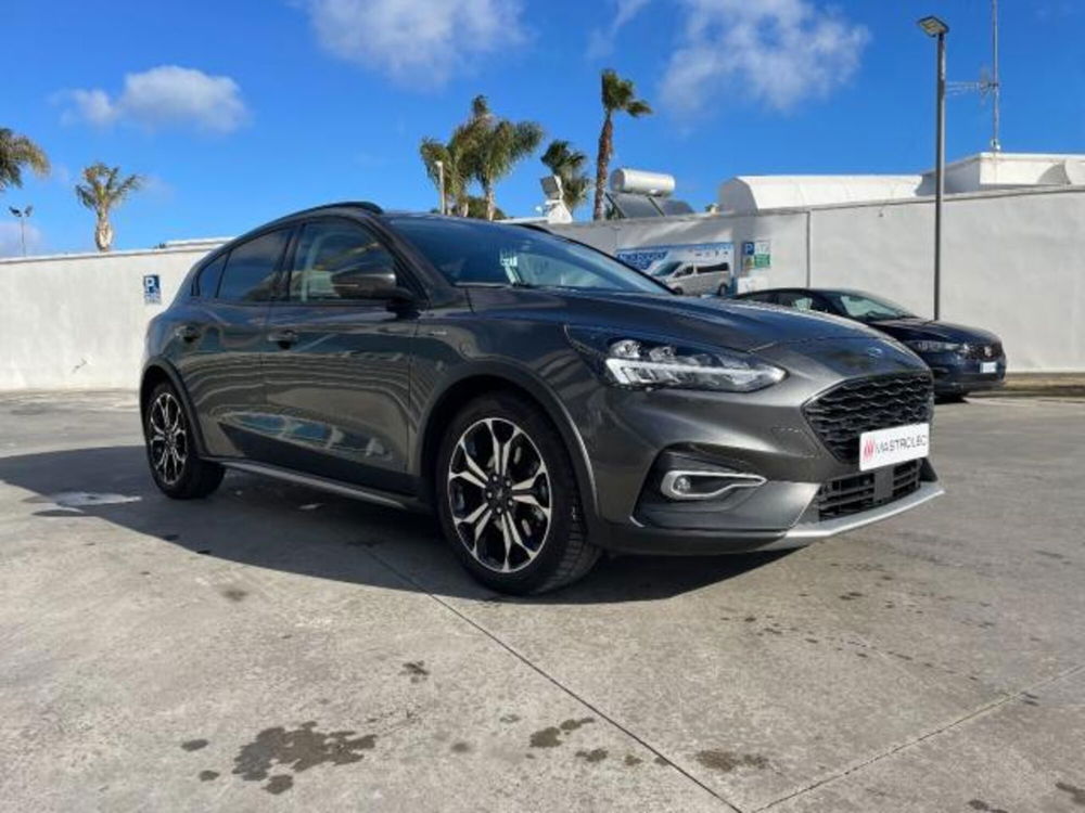 Ford Focus usata a Lecce (8)