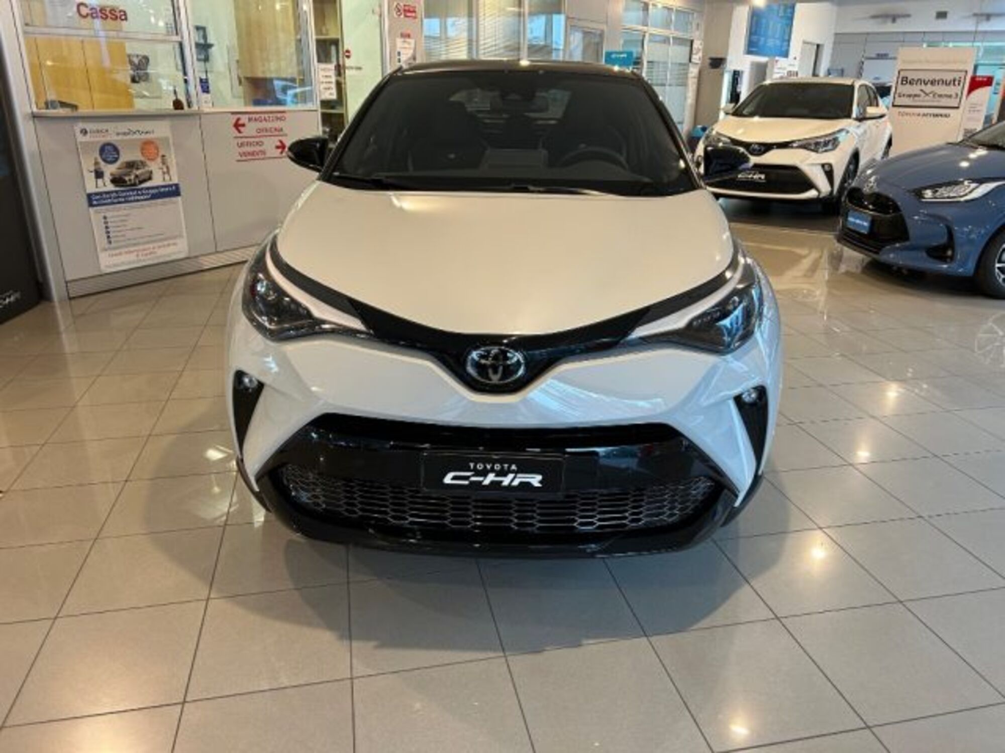 Toyota Toyota C-HR 1.8 Hybrid E-CVT GR Sport nuova a Novi Ligure