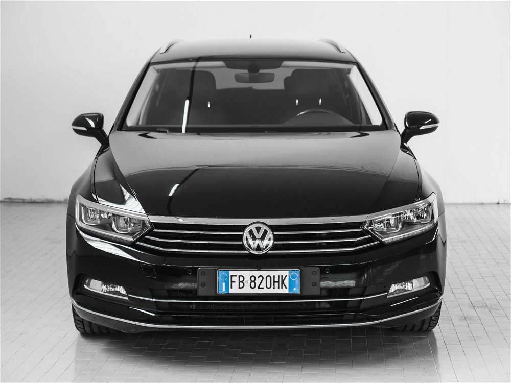 Volkswagen Passat Variant 2.0 TDI DSG Executive BlueMotion Tech.  del 2015 usata a Prato (4)