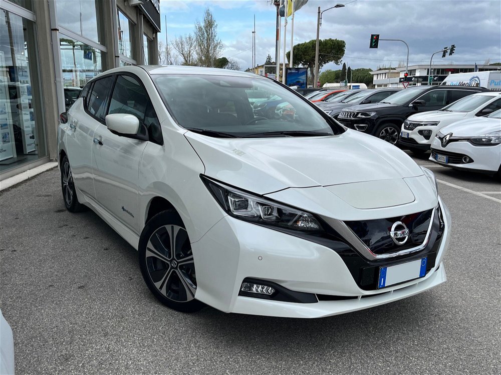 Nissan Leaf Business 40 kWh  del 2019 usata a Rimini (3)