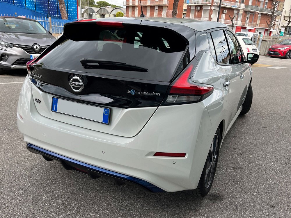 Nissan Leaf Business 40 kWh  del 2019 usata a Rimini (4)
