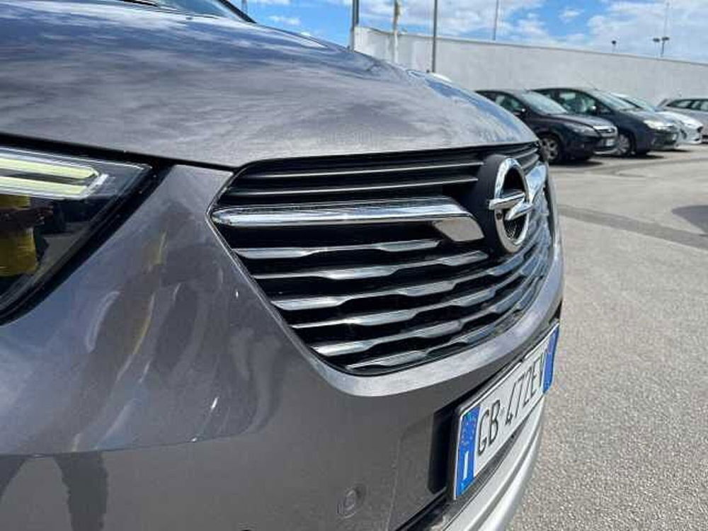 Opel Crossland X usata a Livorno (19)