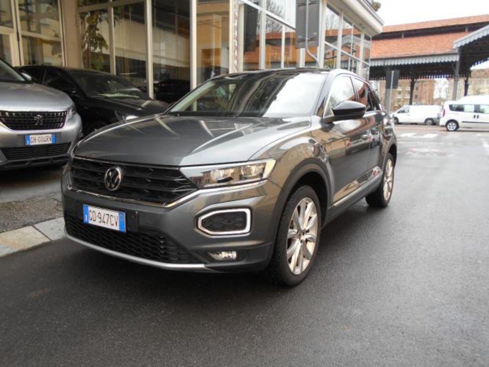 Volkswagen T-Roc 2.0 tdi Style 4motion 150cv dsg del 2021 usata a Bra