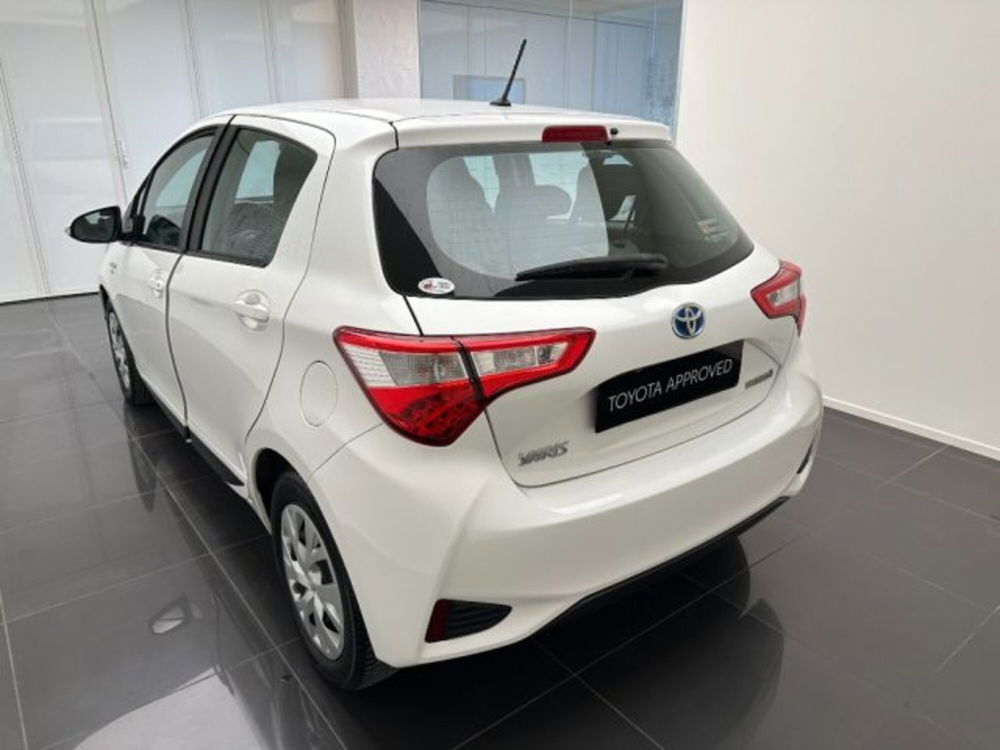 Toyota Yaris 1.3 5 porte Active  del 2019 usata a Cuneo (5)