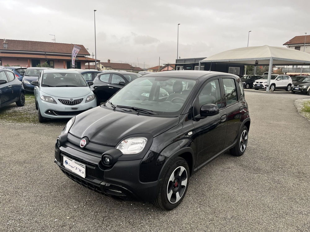 Fiat Panda 1.0 FireFly S&S Hybrid City Cross  del 2023 usata a La Spezia (3)