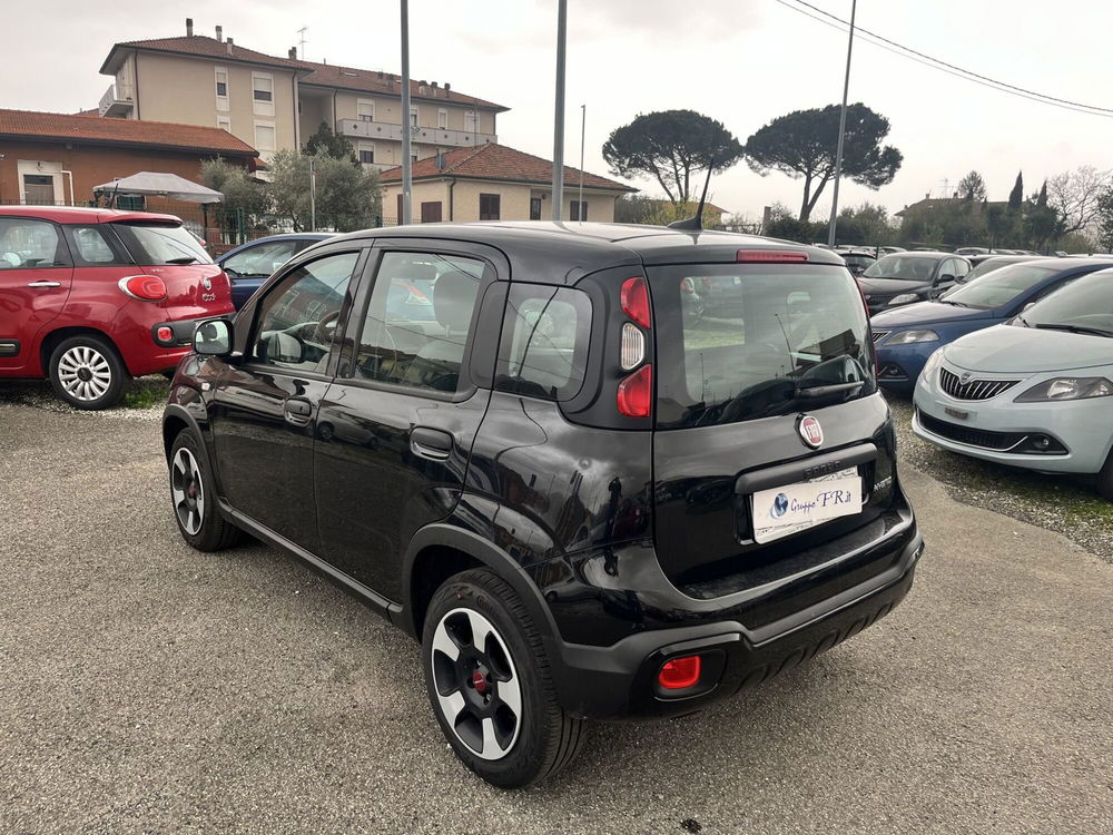 Fiat Panda 1.0 FireFly S&S Hybrid City Cross  del 2023 usata a La Spezia (5)