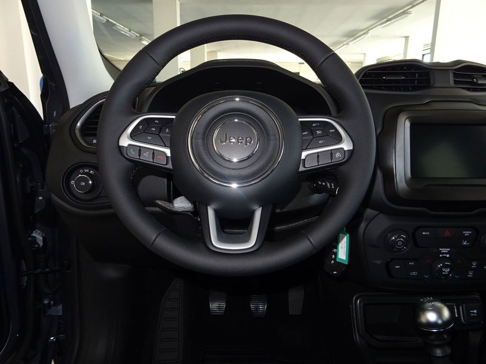 Jeep Renegade nuova a Lucca (11)