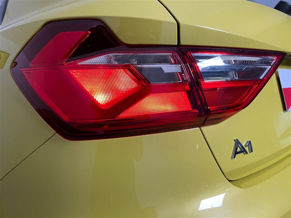 Audi A1 citycarver 30 TFSI Admired  del 2021 usata a Martina Franca (4)