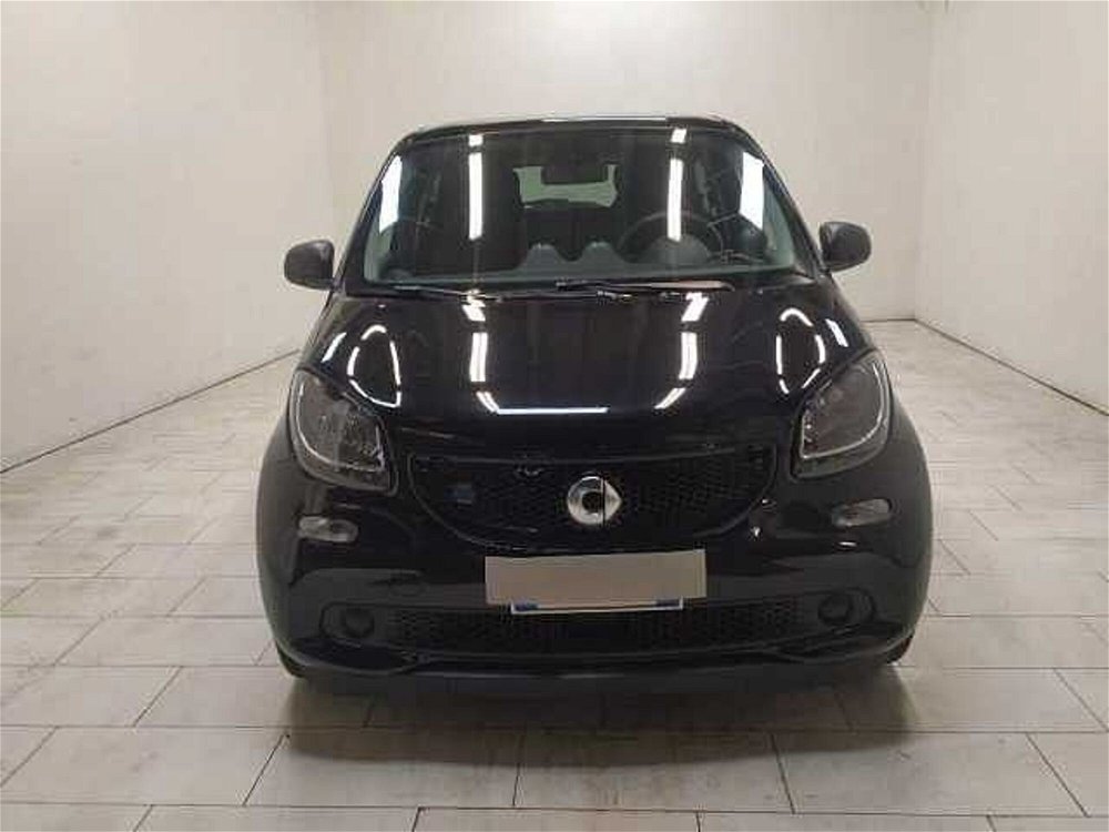 smart forfour forfour EQ Passion Nightsky del 2019 usata a Cuneo (2)