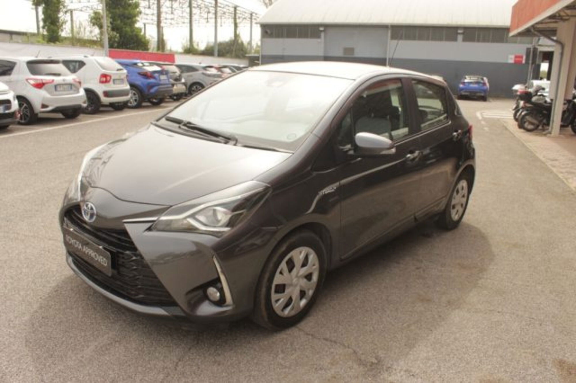 Toyota Yaris 1.5 Hybrid 5 porte Active  del 2020 usata a Roma