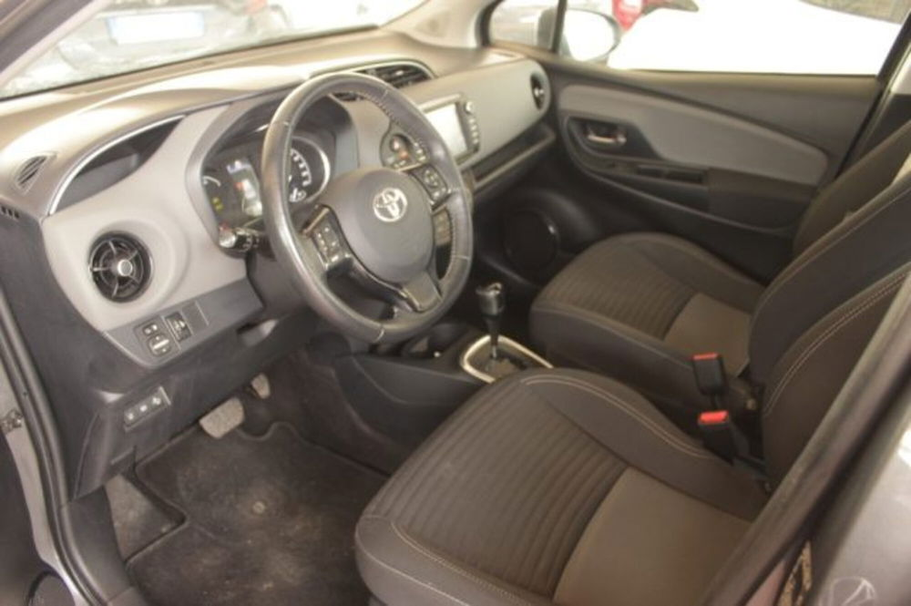 Toyota Yaris Cross usata a Roma (12)