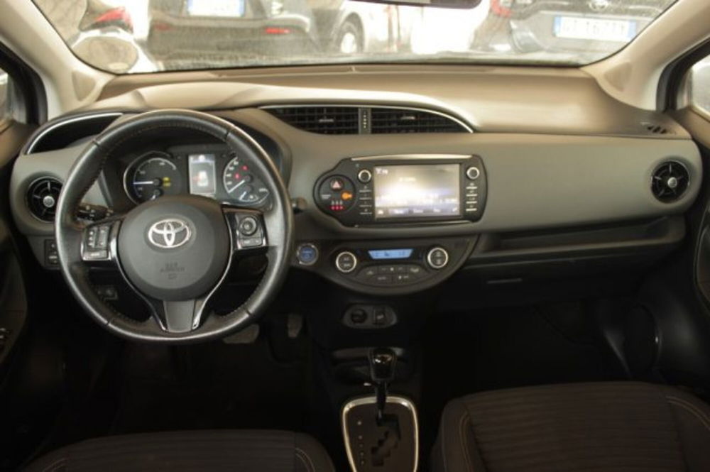 Toyota Yaris Cross usata a Roma (9)