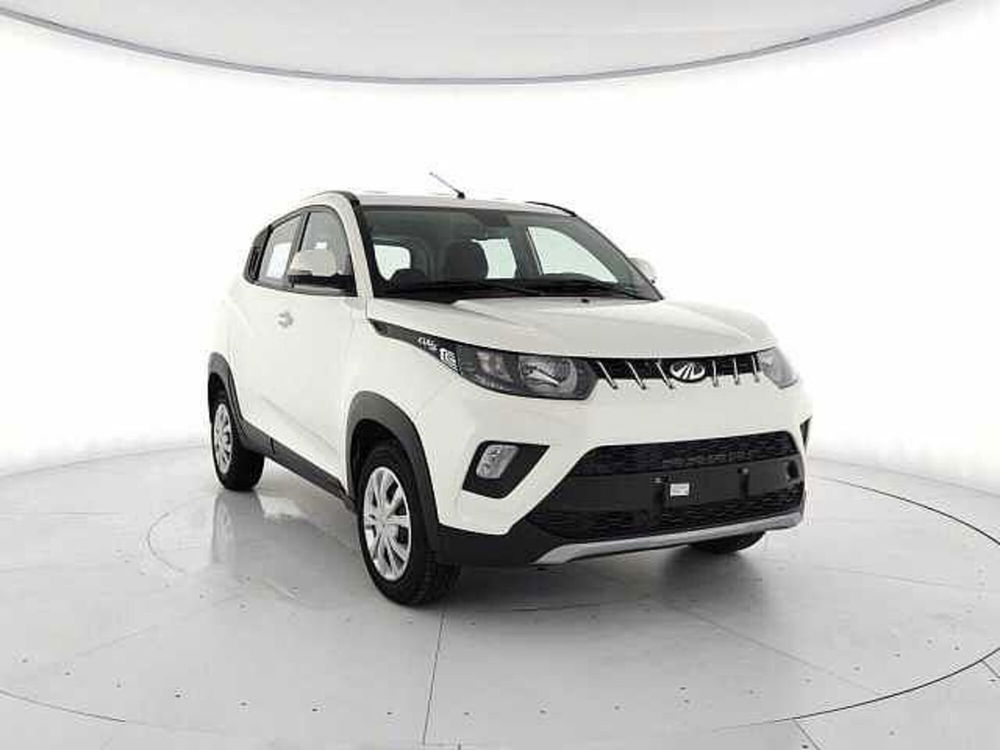 Mahindra KUV100 KUV100 1.2 K6+ del 2022 usata a Torino (2)