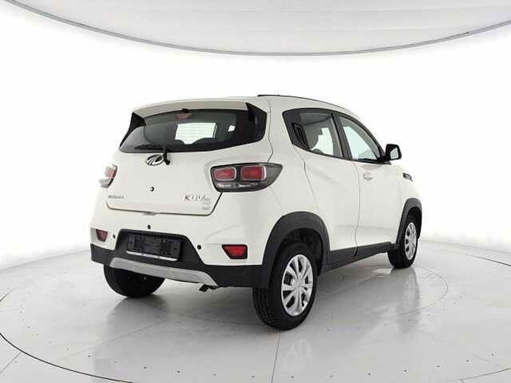 Mahindra KUV100 KUV100 1.2 VVT K6+  del 2022 usata a Torino (3)