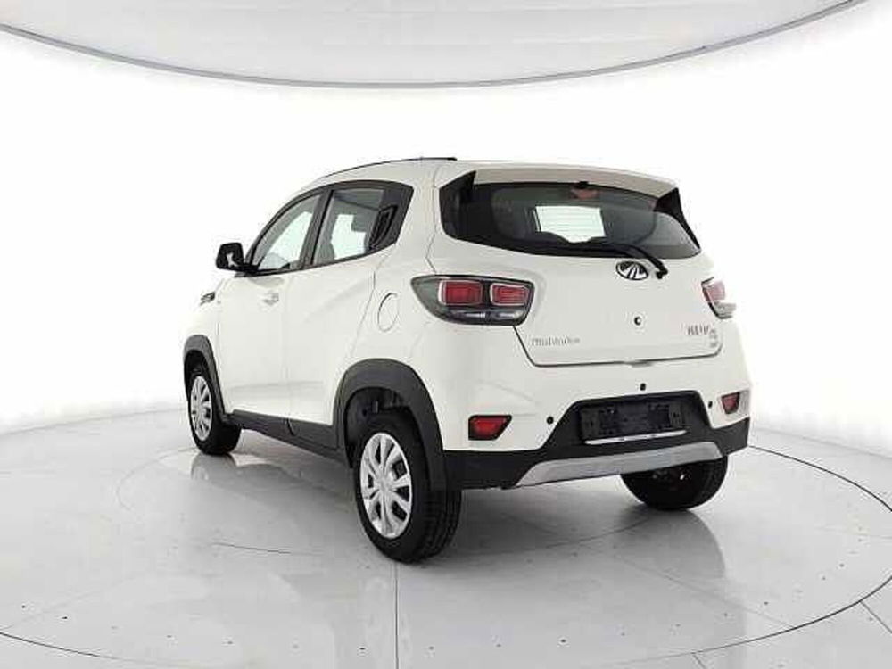 Mahindra KUV100 KUV100 1.2 VVT K6+  del 2022 usata a Torino (4)