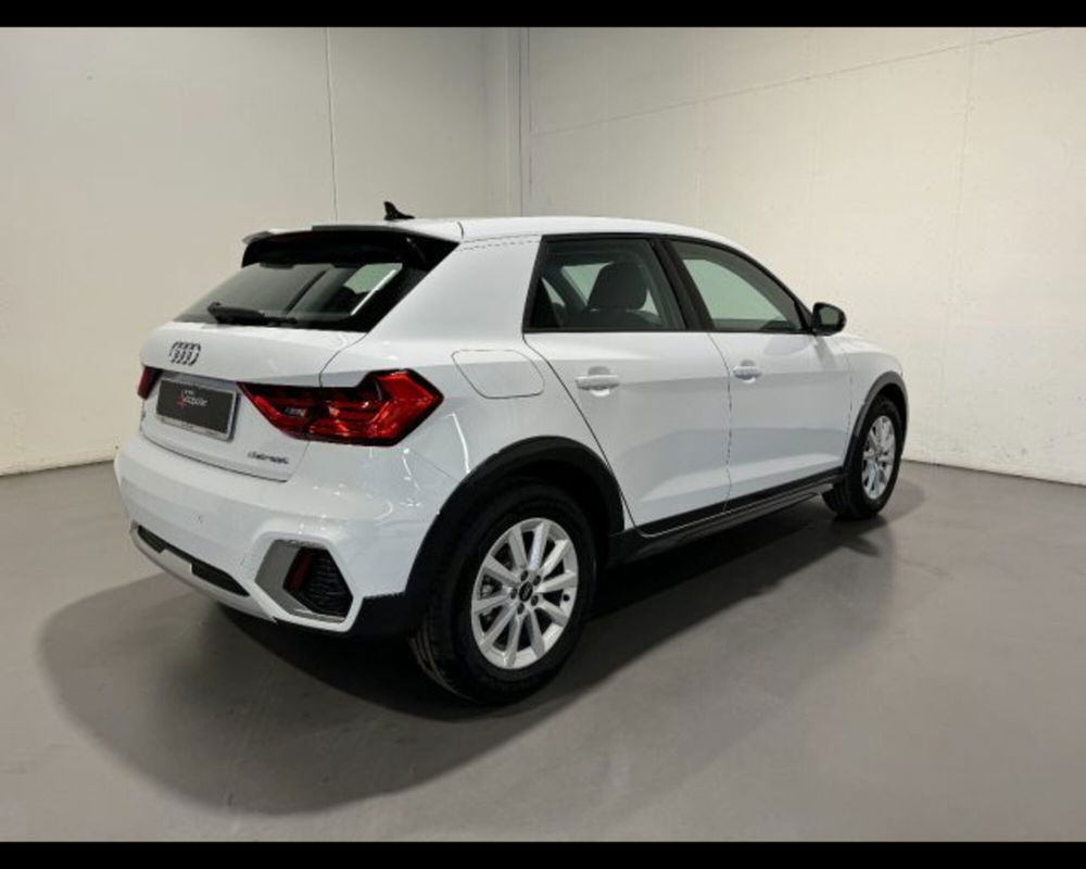 Audi A1 allstreet allstreet 30 1.0 tfsi Business 110cv nuova a Conegliano (2)