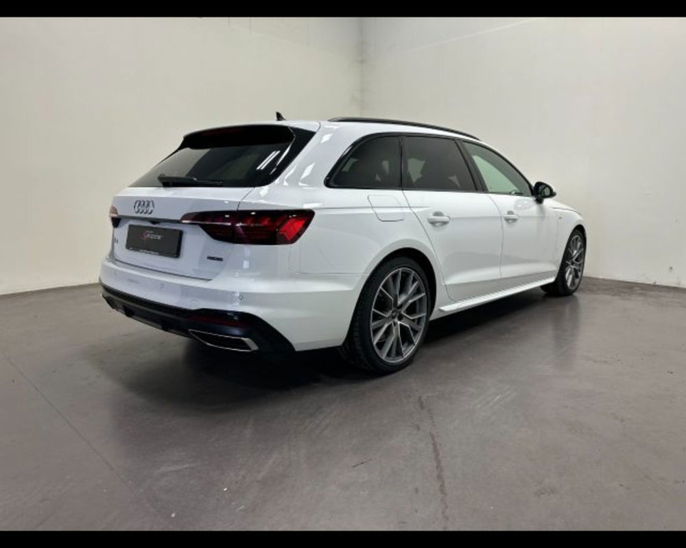 Audi A4 Avant 40 2.0 tdi mhev S line edition quattro 204cv s-tronic nuova a Conegliano (2)