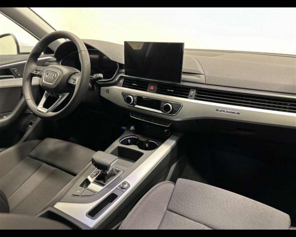 Audi A4 Avant 40 TDI quattro S tronic S line edition  nuova a Conegliano (4)
