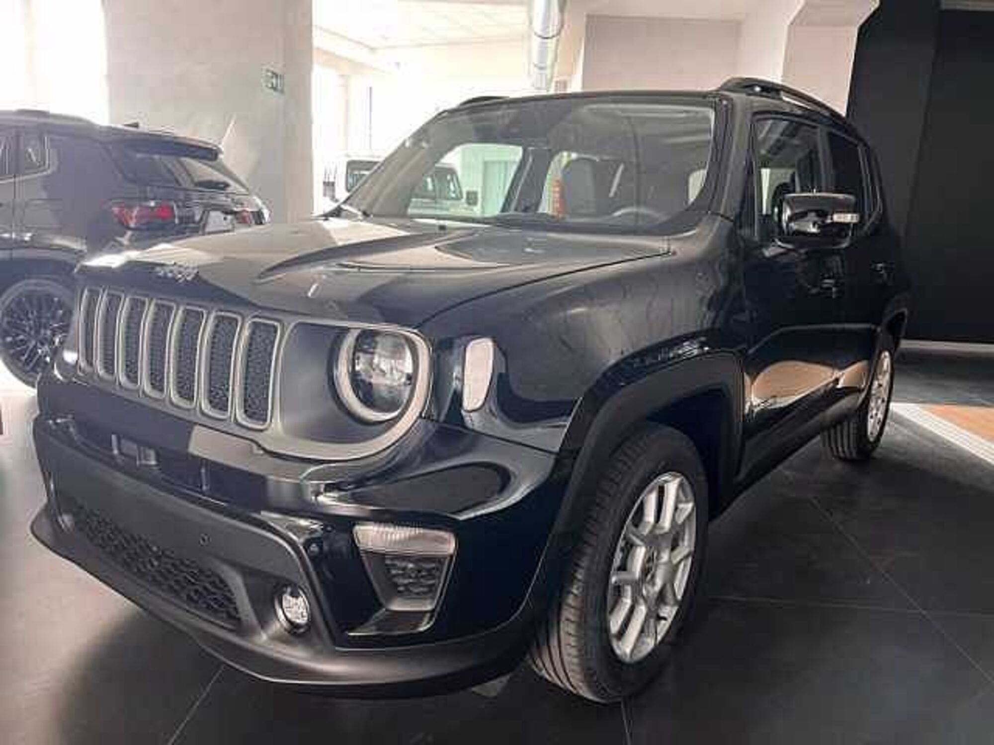 Jeep Renegade 1.6 mjt Limited 2wd 130cv nuova a Cuneo