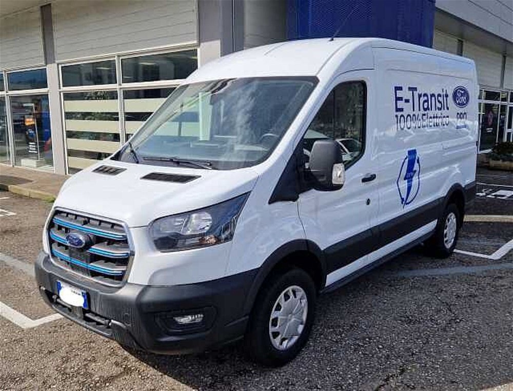 Ford E-Transit Furgone 350 Batteria 68kWh 184CV PM-TM Furgone Trend del 2022 usata a Trento (3)