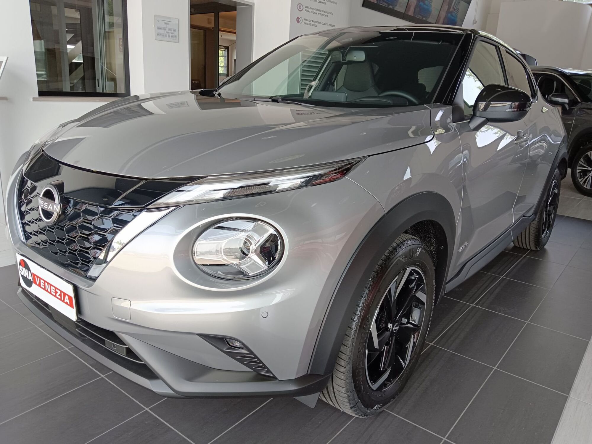 Nissan Juke 1.6 hev N-Connecta nuova a Pordenone