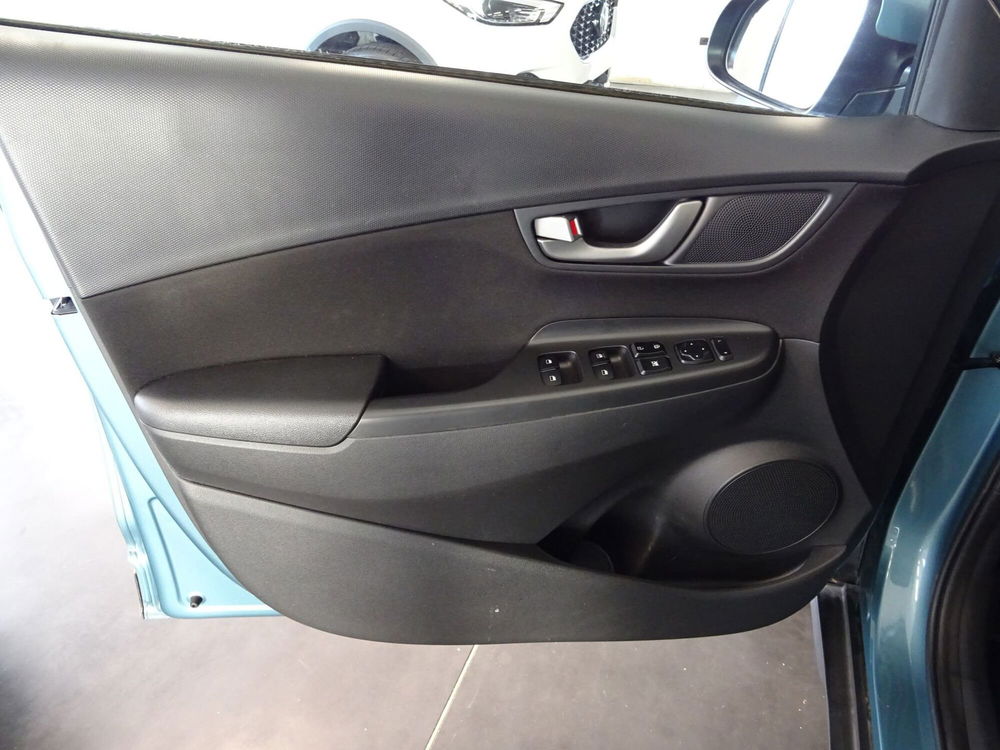 Hyundai Kona usata a Lucca (9)