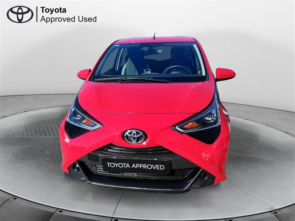 Toyota Aygo Connect 1.0 VVT-i 72 CV 5 porte x-play del 2021 usata a Pisa (3)