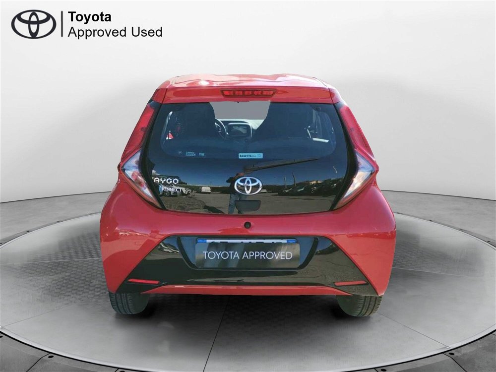 Toyota Aygo Connect 1.0 VVT-i 72 CV 5 porte x-play del 2021 usata a Pisa (4)