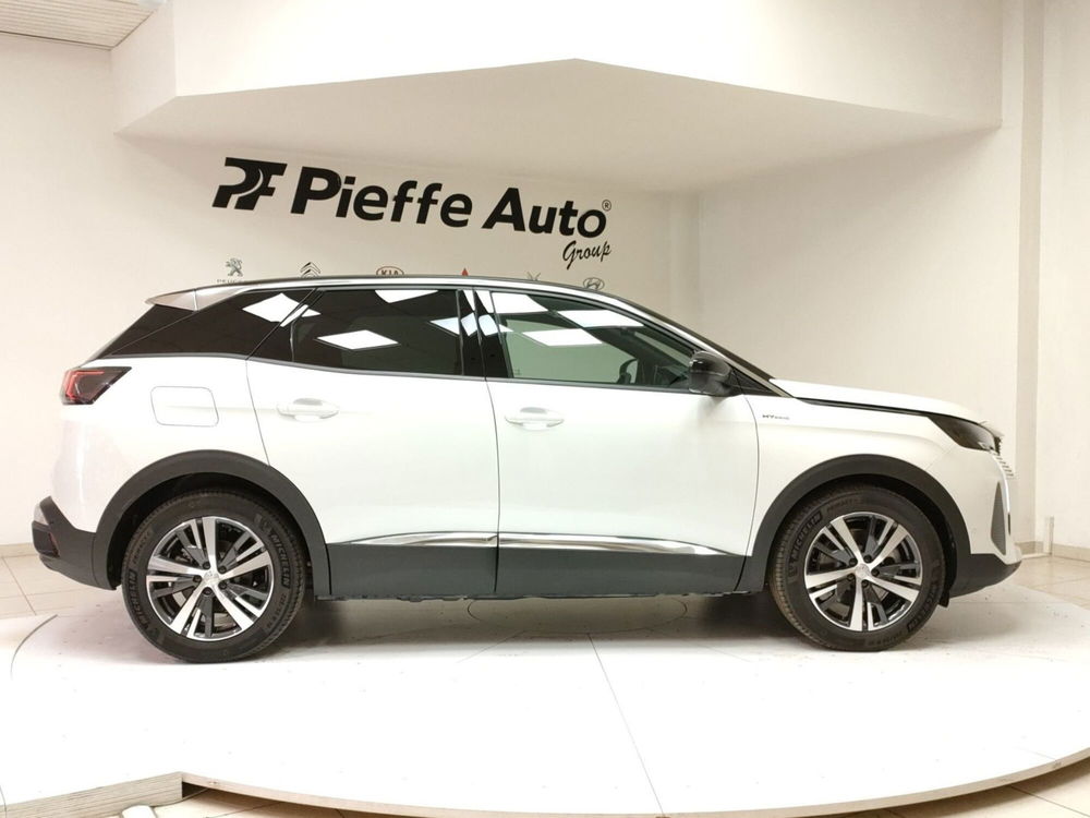 Peugeot 3008 Hybrid 225 e-EAT8 Allure Pack  nuova a Grottammare (5)