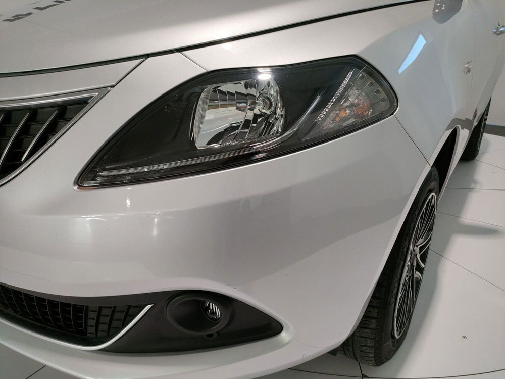 Lancia Ypsilon usata a L'Aquila (9)