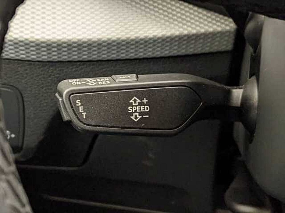Audi Q2 Q2 35 TFSI S tronic Admired  del 2020 usata a Pesaro (5)