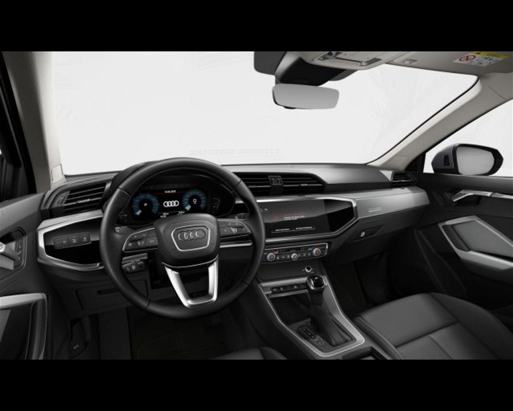 Audi Q3 Sportback 45 TFSI e S tronic Business Plus nuova a Conegliano (5)