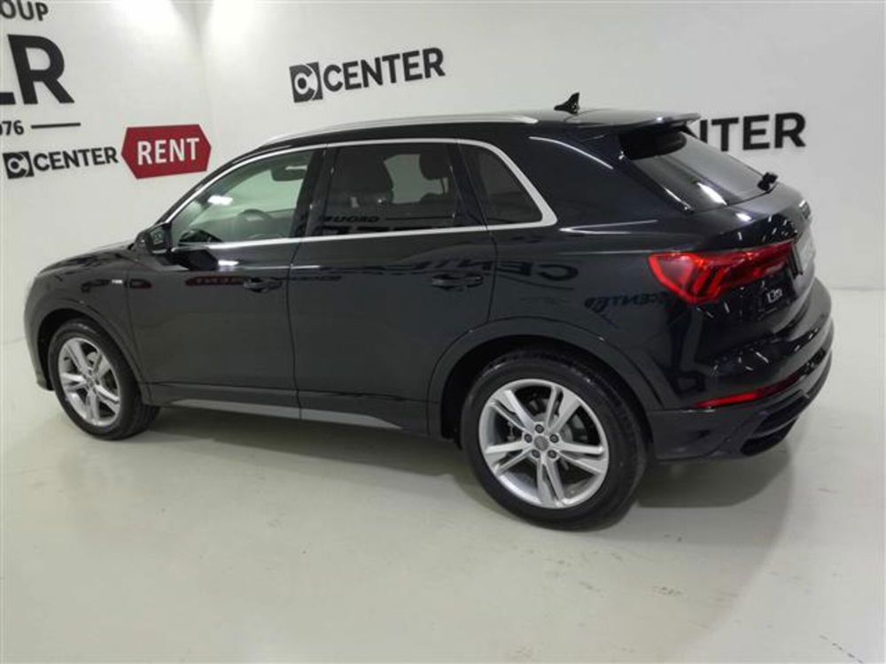 Audi Q3 2.0 TDI quattro S tronic del 2019 usata a Salerno (3)