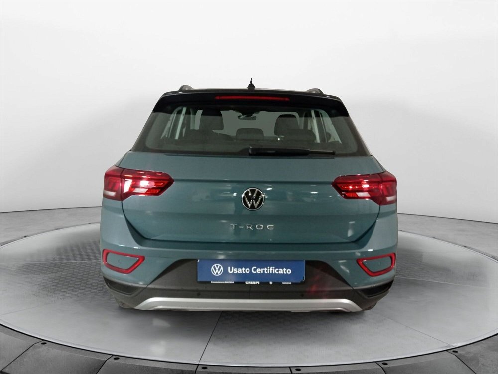 Volkswagen T-Roc 1.0 TSI Life del 2023 usata a Carnago (5)