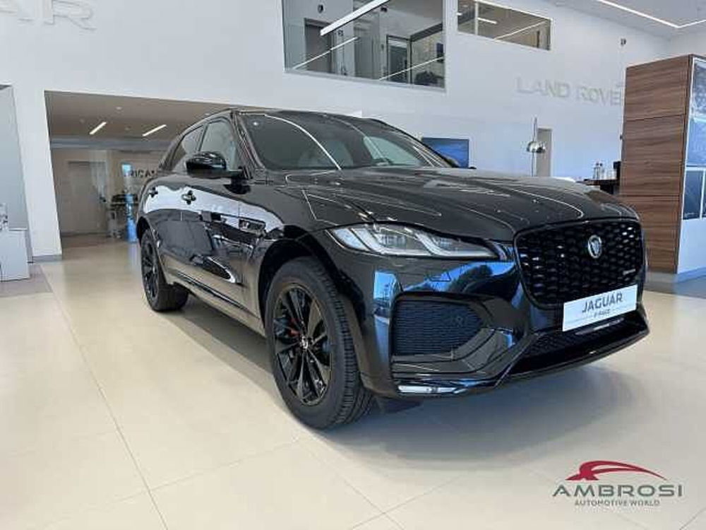 Jaguar F-Pace nuova a Viterbo (3)