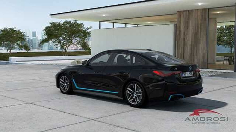 BMW i4 nuova a Viterbo (2)