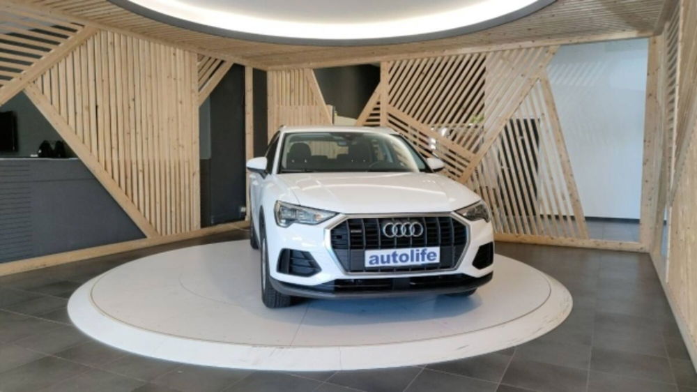 Audi Q3 40 2.0 tdi Business Advanced quattro 193cv s-tronic del 2019 usata a Lamezia Terme (3)