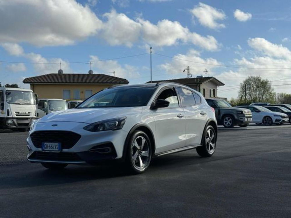 Ford Focus 1.0 EcoBoost Hybrid 125 CV 5p. Active  del 2020 usata a Massarosa (3)