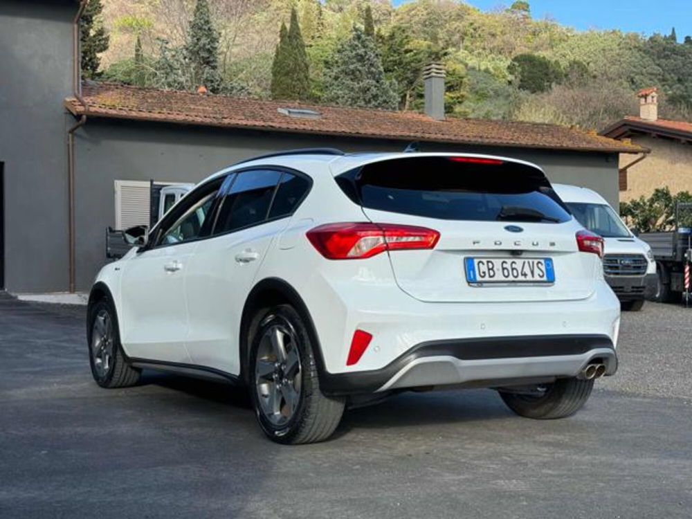 Ford Focus 1.0 EcoBoost Hybrid 125 CV 5p. Active  del 2020 usata a Massarosa (4)